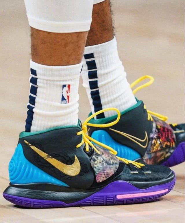 半场战报：萨索洛1-1比萨，马蒂奇建功，恩佐拉点射（半场快讯：萨索洛1-1比萨，马蒂奇破门，恩佐拉点射）