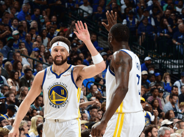 全市场：尤文与那不勒斯对格雷茨卡有意，正关注其续约情况（全市场：尤文、那不勒斯有意格雷茨卡，密切关注续约进展）