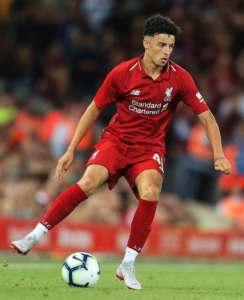 半场：拜仁2-2弗赖堡，卡尔、奥利塞分别传射，铃木唯人进球（半场战报：拜仁2-2弗赖堡，卡尔与奥利塞各传一射，铃木唯人破门）