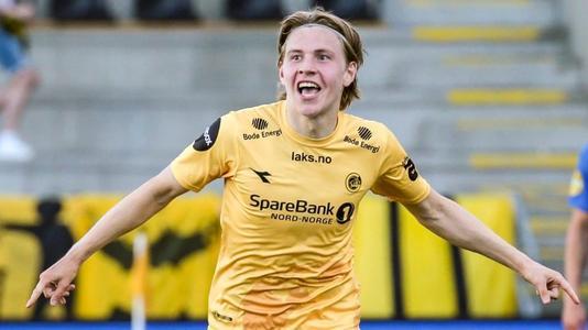 全场集锦：2026男排欧冠 正赛小组赛E组 意大利奇维塔诺瓦3-0法国蒙彼利埃（2026男排欧冠E组小组赛集锦：意大利奇维塔诺瓦3比0完胜法国蒙彼利埃）