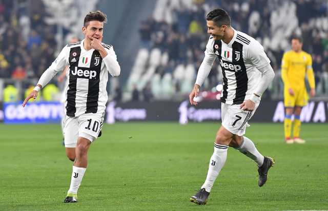 CBA：深圳男篮三分火力全开 主场击败上海（CBA：深圳三分如雨，主场力克上海队）