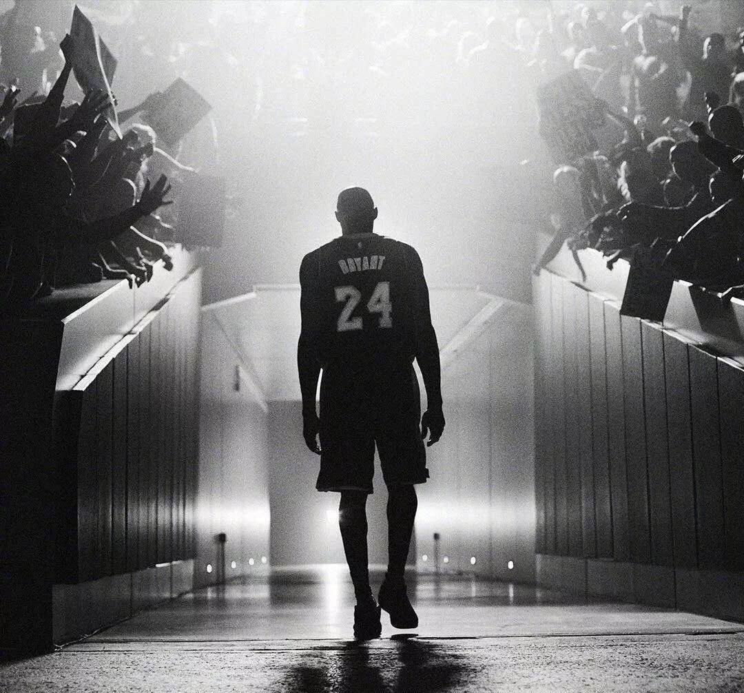 范迪克直言萨拉赫替补：利物浦没有“免检卡”，巨星也需证明自己（范迪克谈萨拉赫坐板凳：利物浦无特权，球星也得拿表现说话）