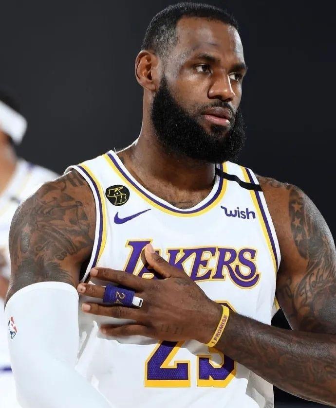 罗马诺：利物浦与曼城有意塞门约；埃斯特旺未来可能踢10号位（罗马诺：利物浦、曼城关注塞门约；埃斯特旺未来或司职10号）