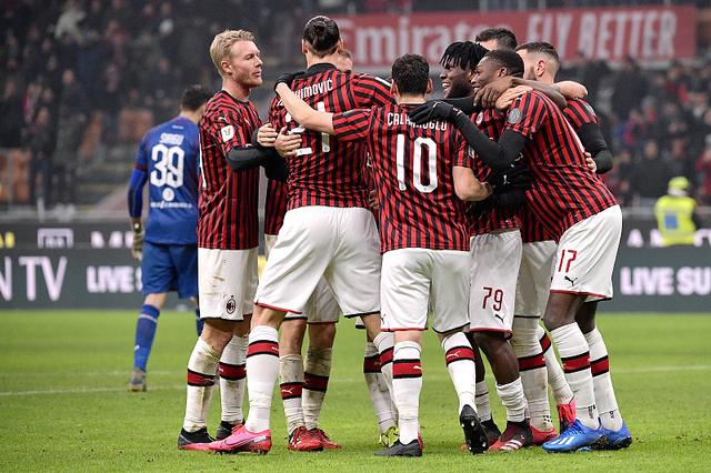 中国青年球员王钰栋将加盟德乙达姆施塔特，开启欧洲留洋之路，为中国足球注入新活力。（王钰栋即将签约德乙达姆施塔特，欧洲留洋启程为中国足球增添活力）