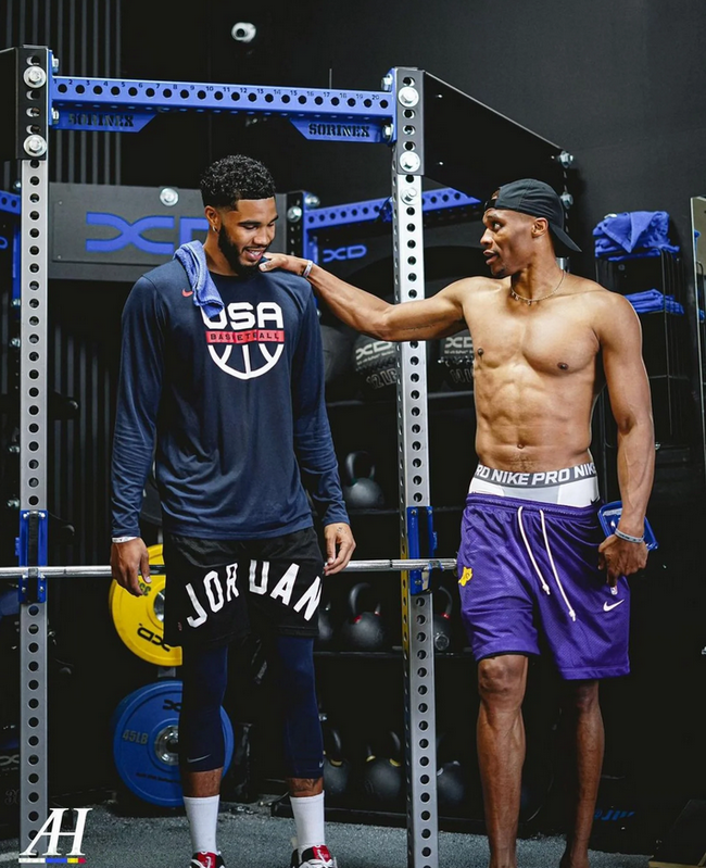 2平4负，海港为亚冠东亚赛区唯一一支还未取胜的俱乐部（亚冠东亚区仅海港仍无胜：2平4负）