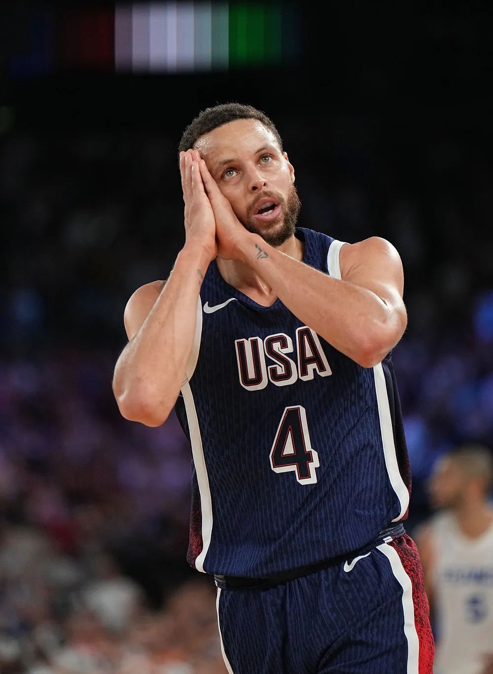 佛罗伦萨意甲前14轮后比上赛季同期少了25分，创意甲历史纪录（佛罗伦萨前14轮较上赛季同期少25分，创下意甲历史纪录）