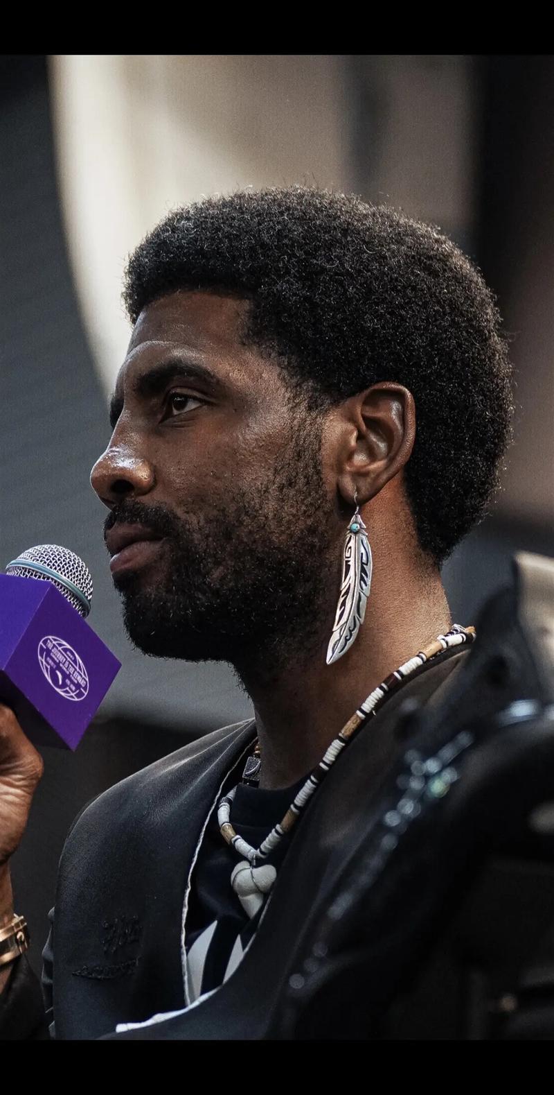 NBA战报：布里奇斯35分，黄蜂118-111加时击败猛龙（NBA速递：布里奇斯砍35分，黄蜂加时118-111力克猛龙）