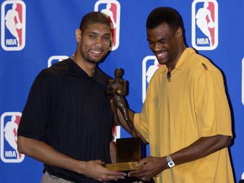 意媒：DV9等四名合同到期球员离队可能为尤文节省下3190万欧（意媒：若DV9等四位到期球员离队，尤文有望节省3190万欧成本）