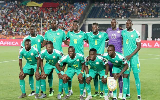 对猛龙跨季10连胜！布伦森35+6三分势不可挡 与场边球迷对喷太经典（跨季对猛龙豪取10连胜！布伦森35+6三分如雨，场边与球迷互喷成名场面）