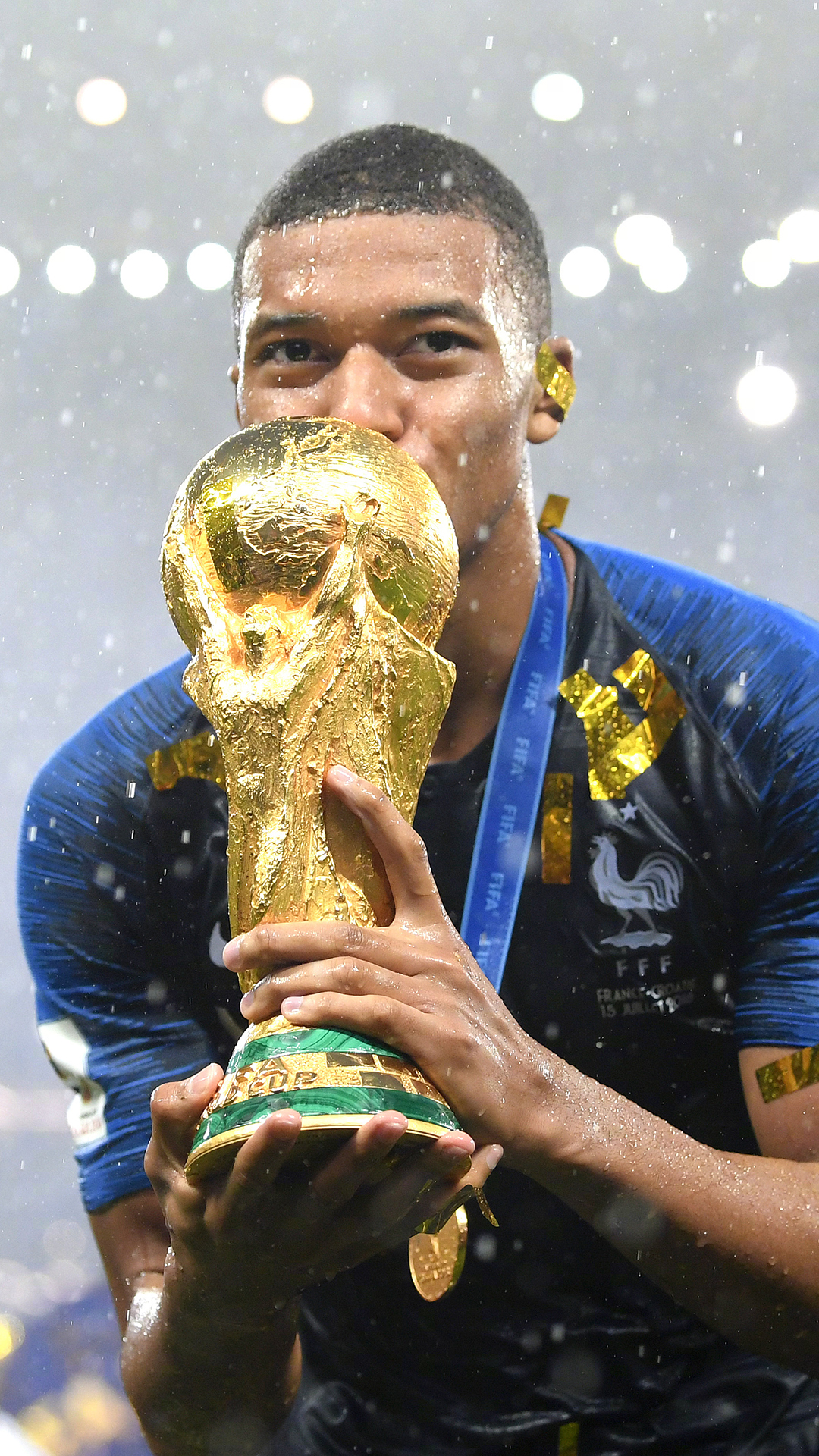 罗体：米兰冬窗寻找吉鲁式中锋，目前正评估菲尔克鲁格（罗体：米兰冬窗瞄准吉鲁型中锋，正考察菲尔克鲁格）